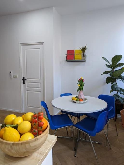 T2 Cosy Avec Terrasse Et Parking Apartment Marseille Ngoại thất bức ảnh