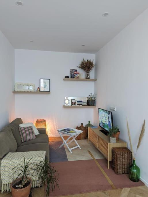 T2 Cosy Avec Terrasse Et Parking Apartment Marseille Ngoại thất bức ảnh